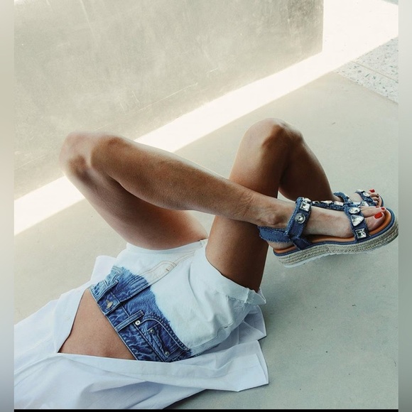 NWT Gianni Bini DANNIJO Denim Shorts - Picture 4 of 6